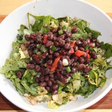 Black Bean Salad with cumin and lime vinaigrette is quick, easy, healthy, and delicious!