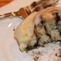 Cinnamon Rolls Without Yeast