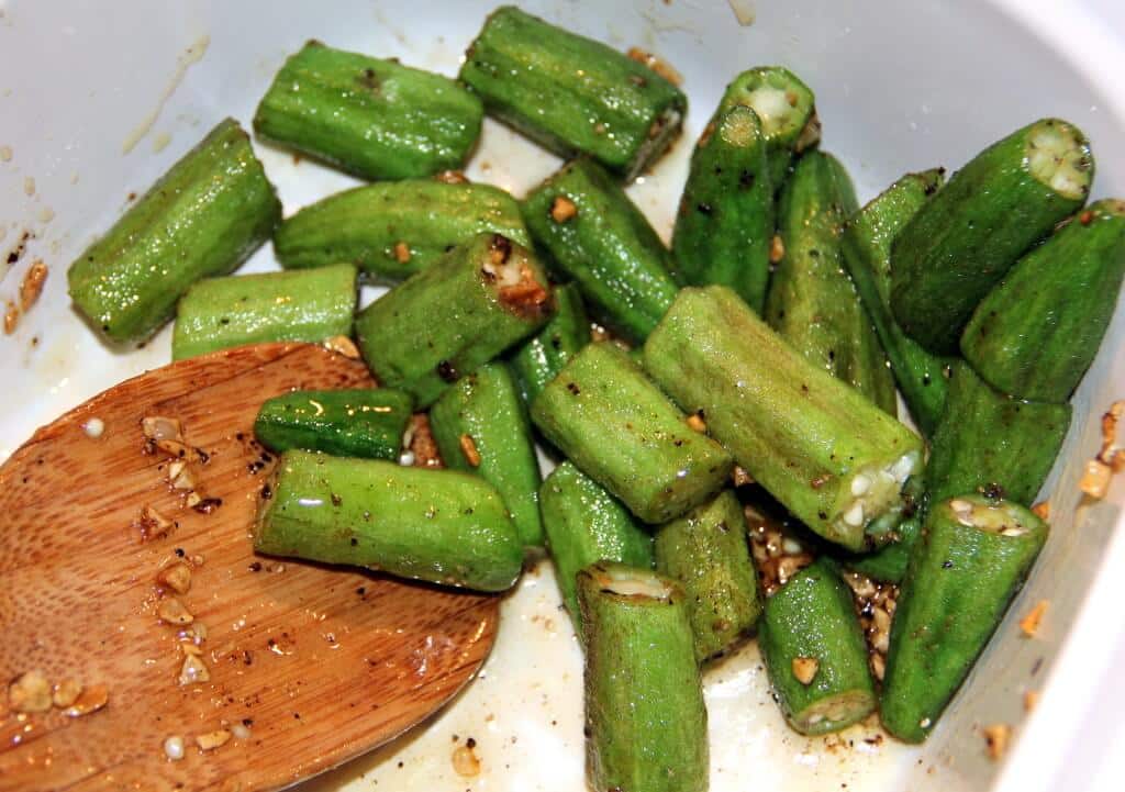 A crispy, quick sauteed okra that's healthy, a little spicy and quite delightful.