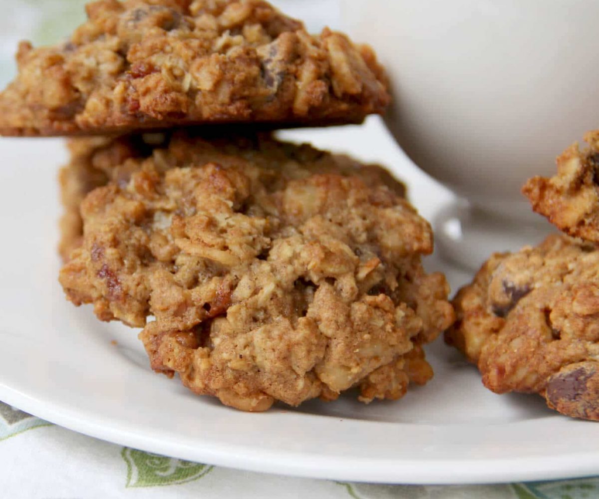 Hearty, healthy breakfast cookies made with whole wheat flour and filled with dates, walnuts, oats, and chocolate.