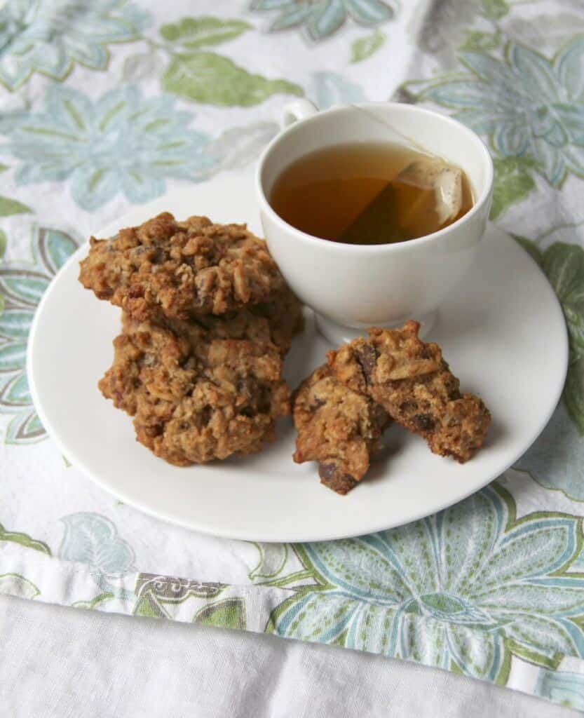 breakfast cookies with tea