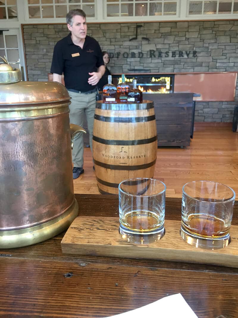 Kentucky Travel Guide showing The bourbon tasting room at Woodford Reserve Distillery.