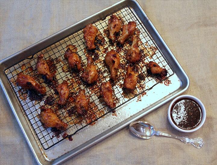 A pan of baked chicken wings.