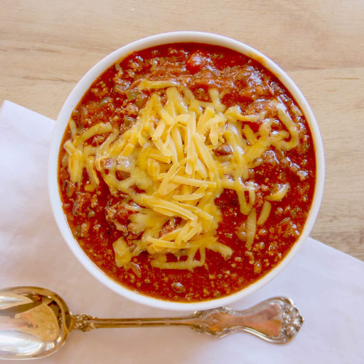 Chili Recipe with Ground Beef and Canned Beans - Easy!