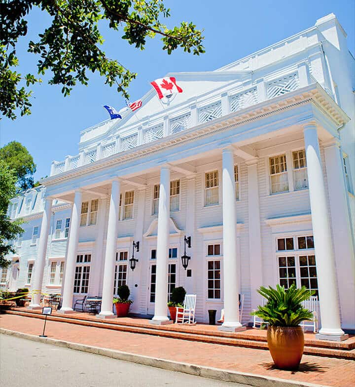 The front exterior of the Willcox Hotel in Aiken.