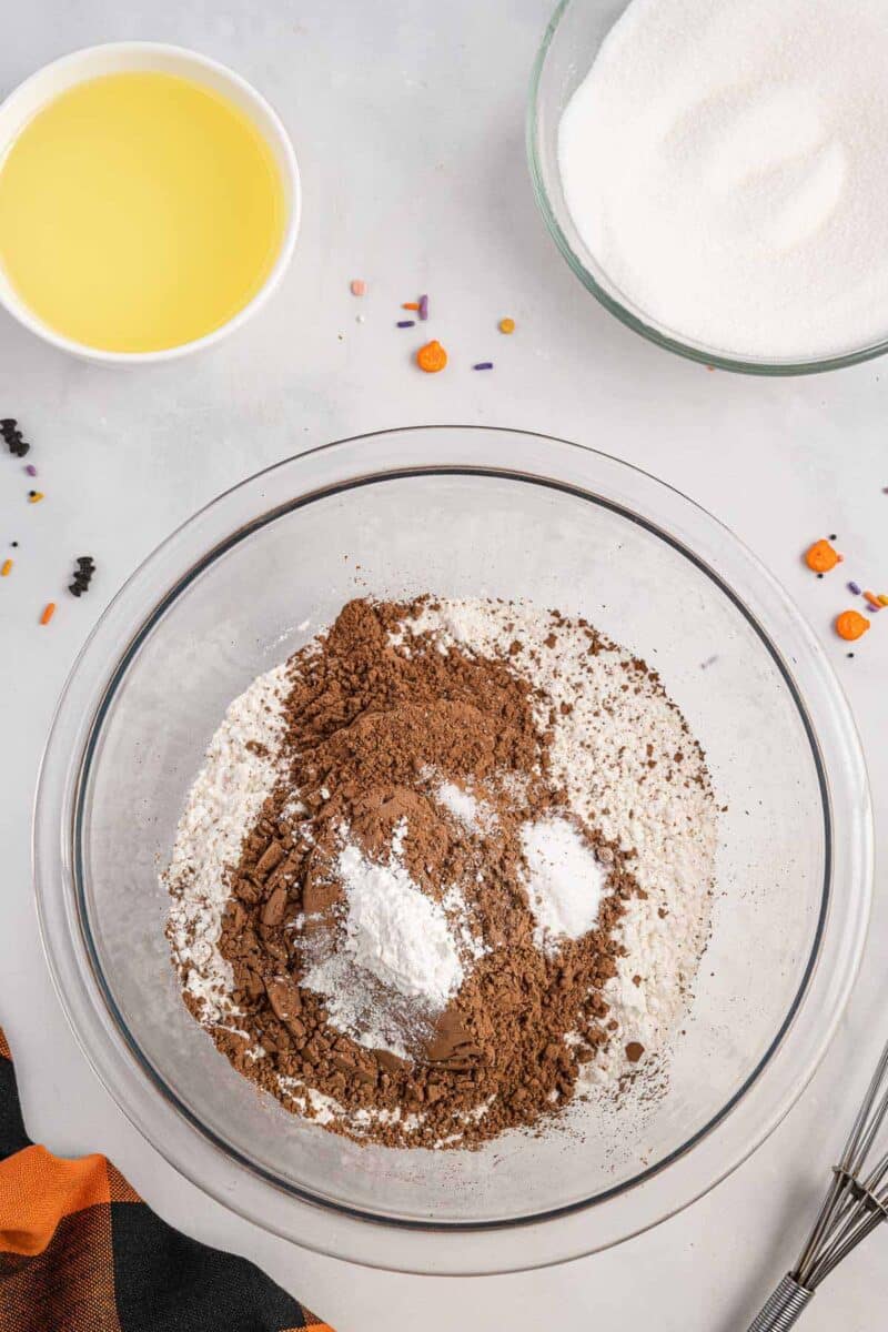 A bowl of flour and cocoa mixed together. 