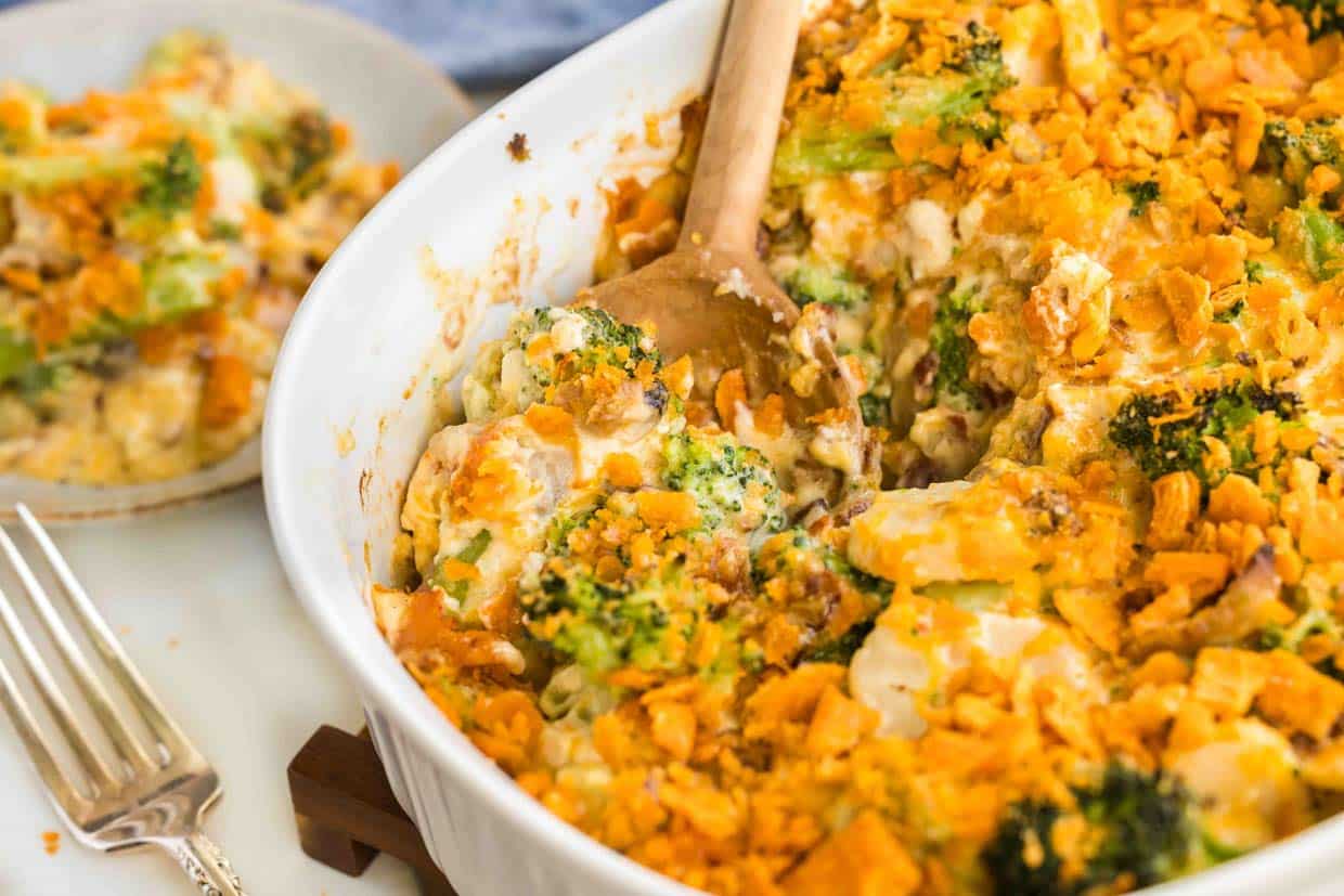 The golden, cheesy topping and creamy filling make it a comforting dish.