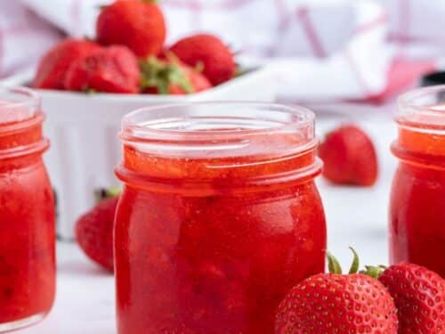 FEATURE-strawberry-freezer-jam