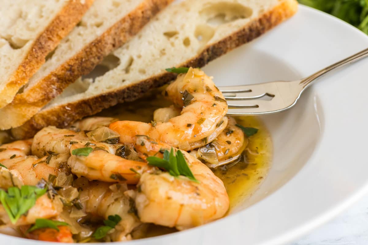 Bold, buttery, Barbecue Shrimp with garlic, Worcestershire, and lemon—no shells, no fuss, 